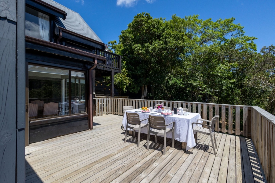 3 Bedroom Property for Sale in The Crags Western Cape